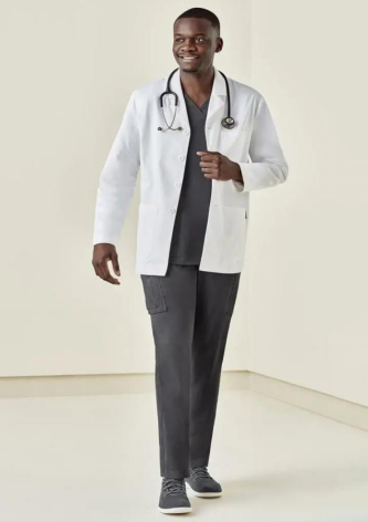 The Essential Guide to Scrubs and White Lab Coats: How to Pick the Right Work Clothes for Healthcare Workers